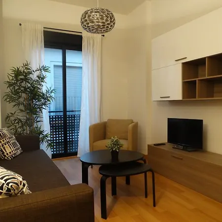 - Jinetes, 14 Apartamento *